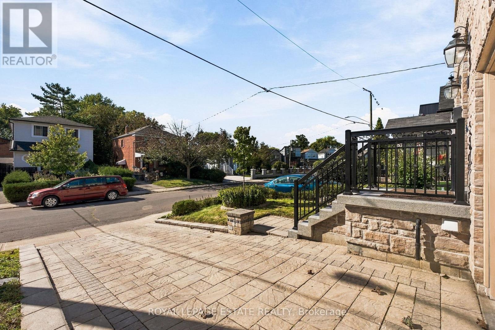 109 Lillington Avenue, Toronto, ON