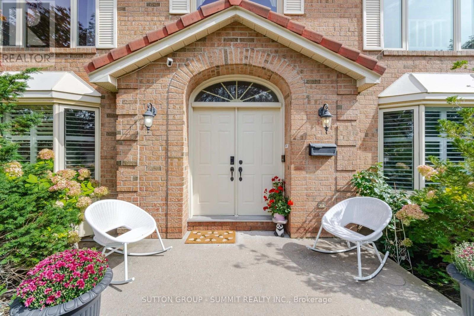 36 Inglenook Court, Whitby, ON
