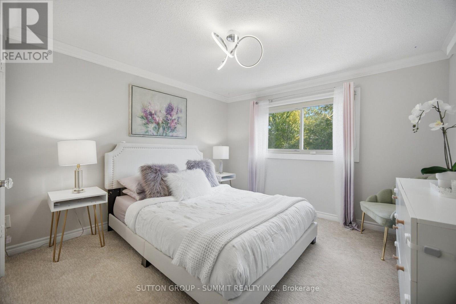 36 Inglenook Court, Whitby, ON