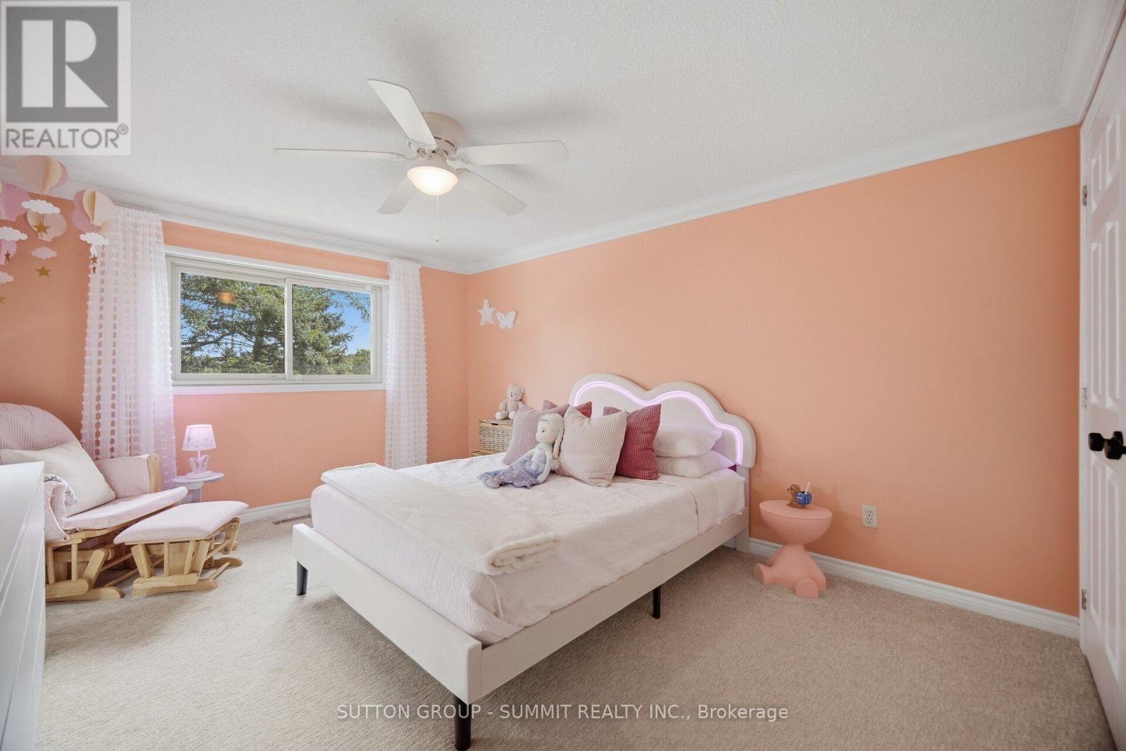 36 Inglenook Court, Whitby, ON