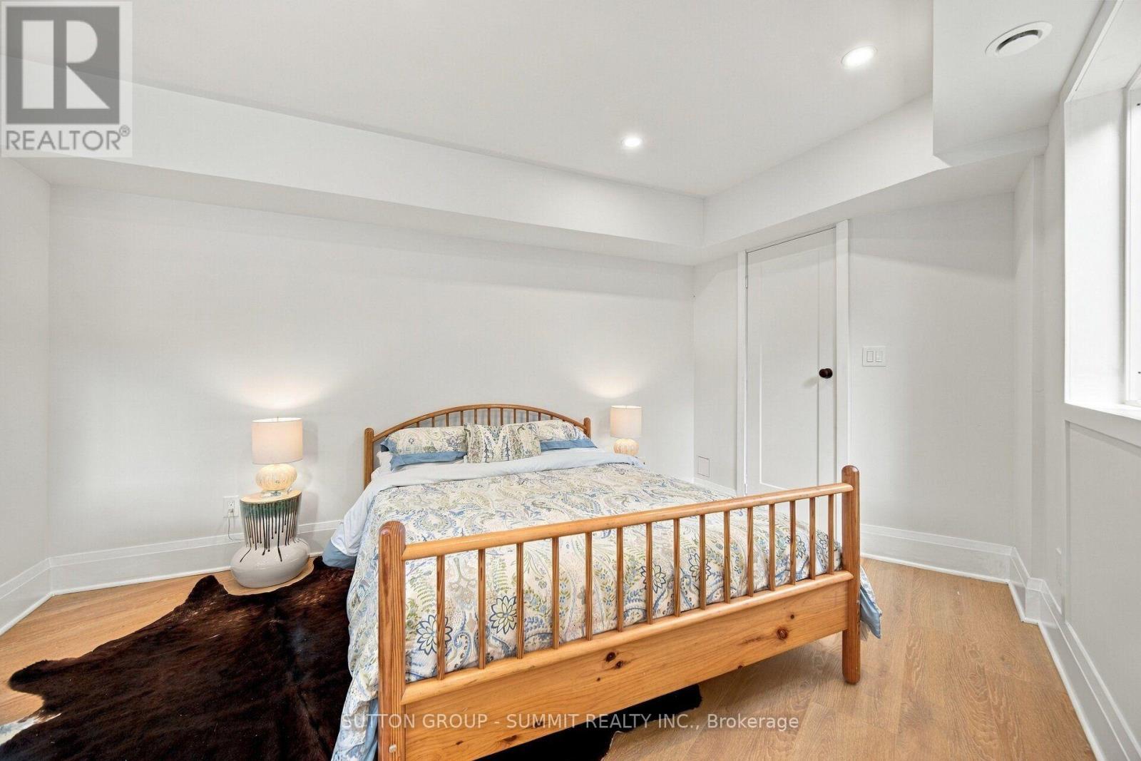 36 Inglenook Court, Whitby, ON