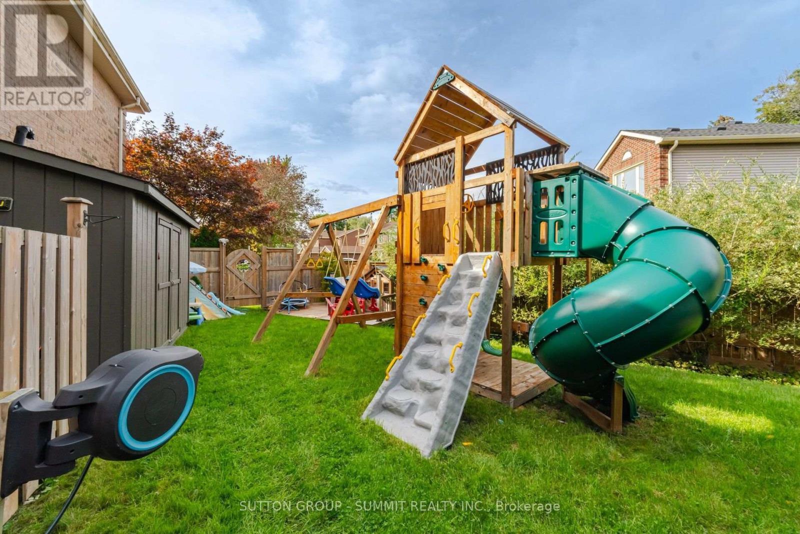 36 Inglenook Court, Whitby, ON