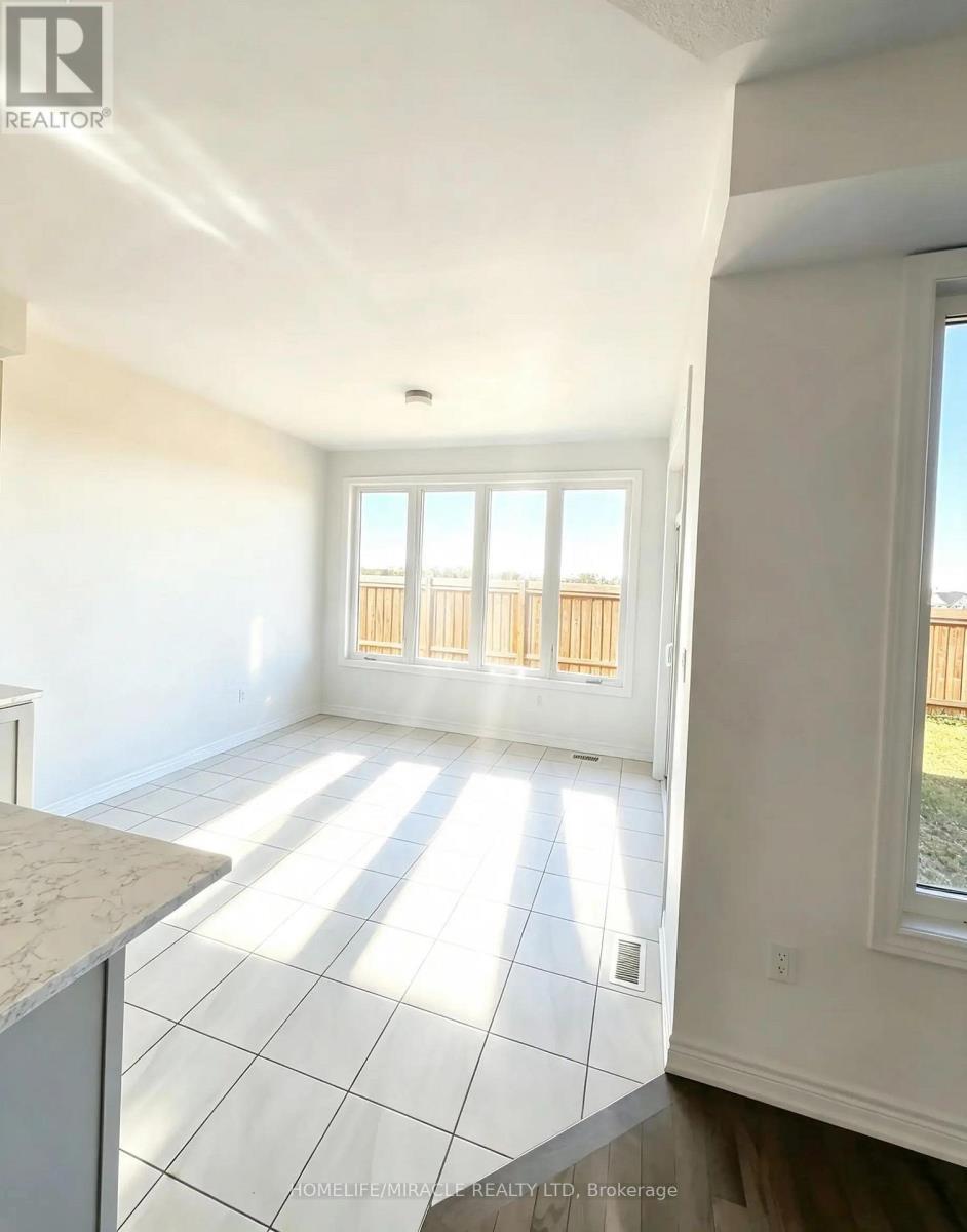 163 Fenchurch Manor, Barrie, ON