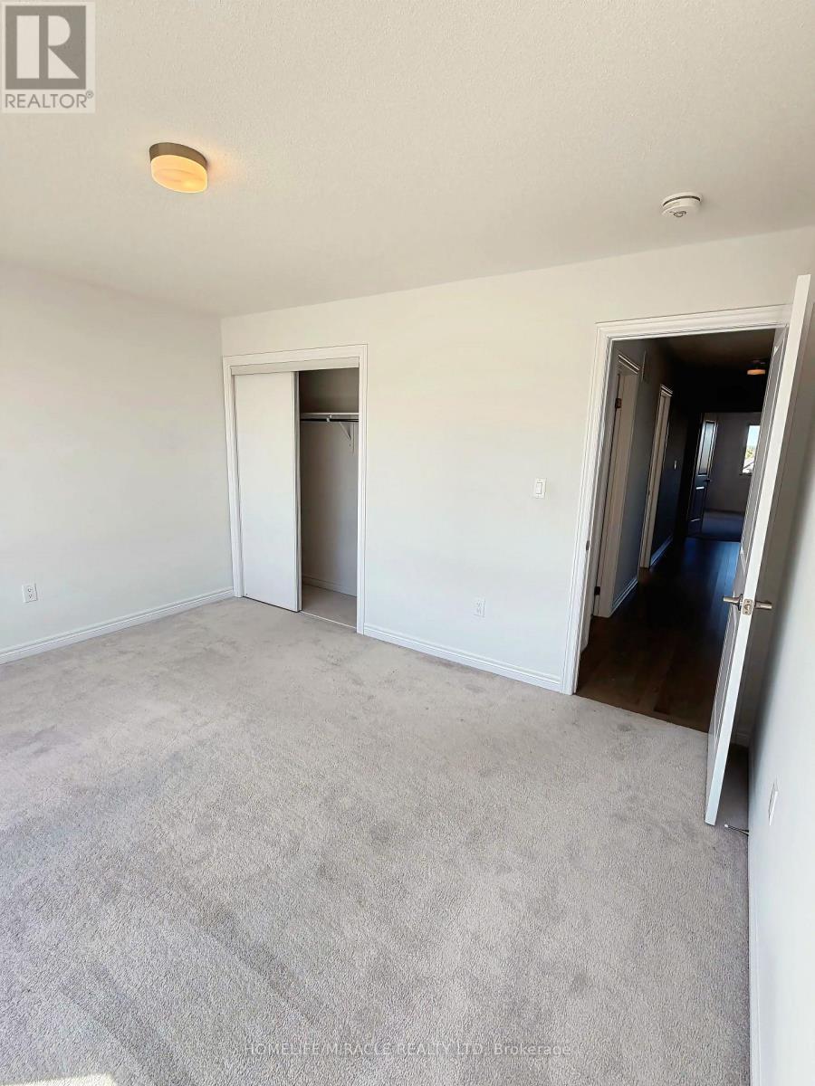 163 Fenchurch Manor, Barrie, ON