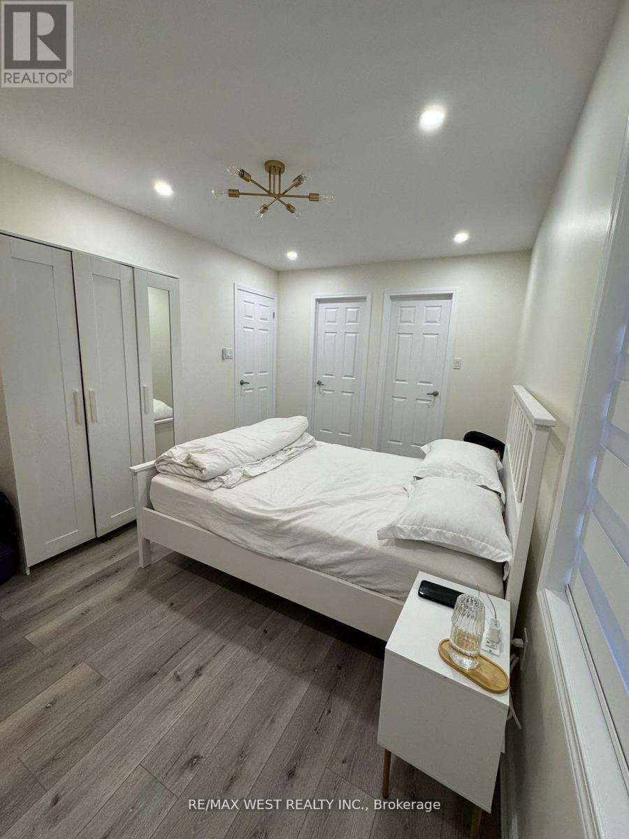 925 Burrows Gate, Milton, ON