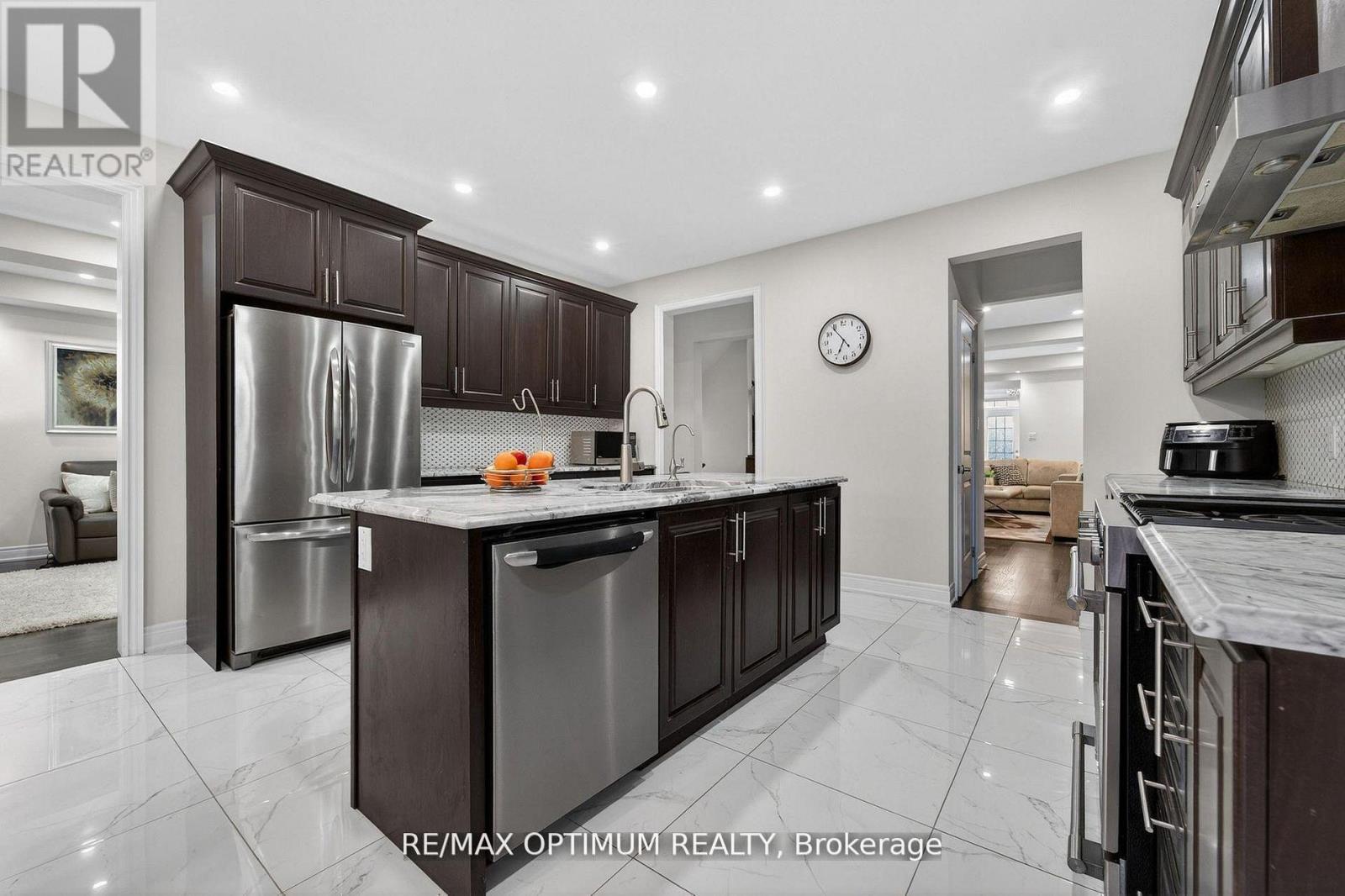 5 Blue Silo Way, Brampton, ON