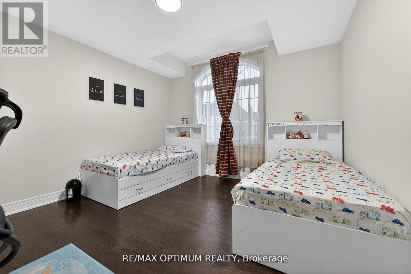 5 Blue Silo Way, Brampton, ON