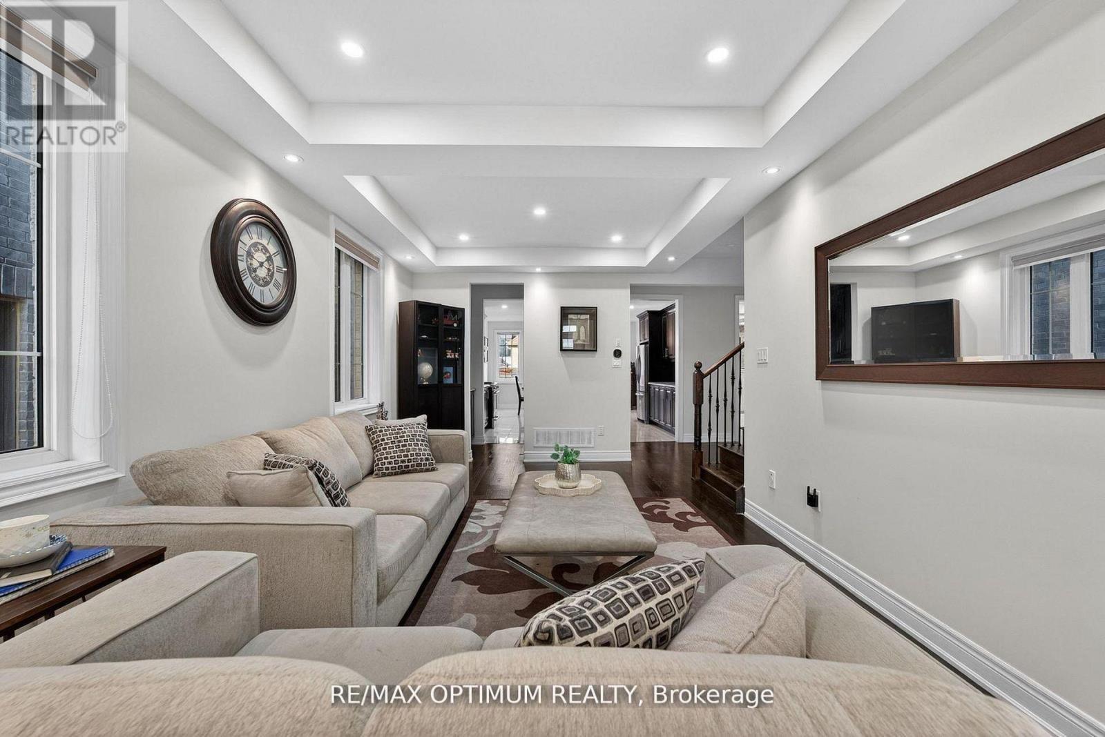 5 Blue Silo Way, Brampton, ON