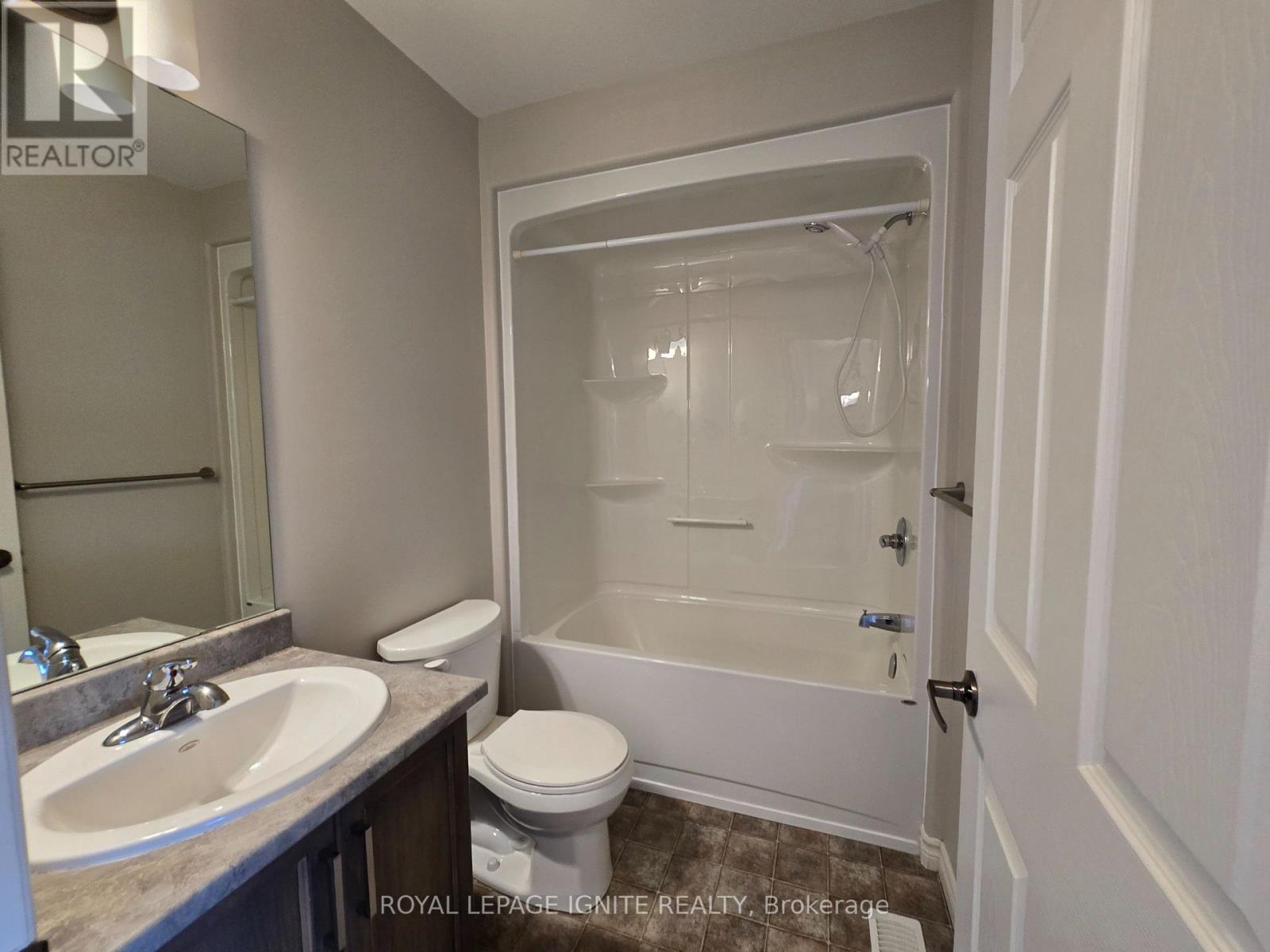 52 Cottonwood Drive, Belleville, ON