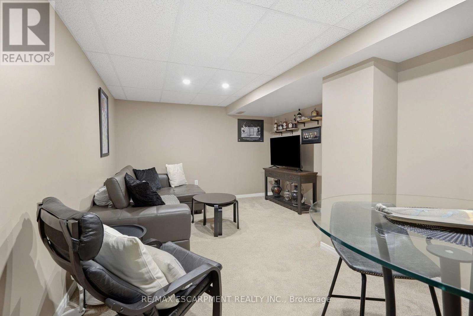 14 Kenyon Crescent, Grimsby, ON
