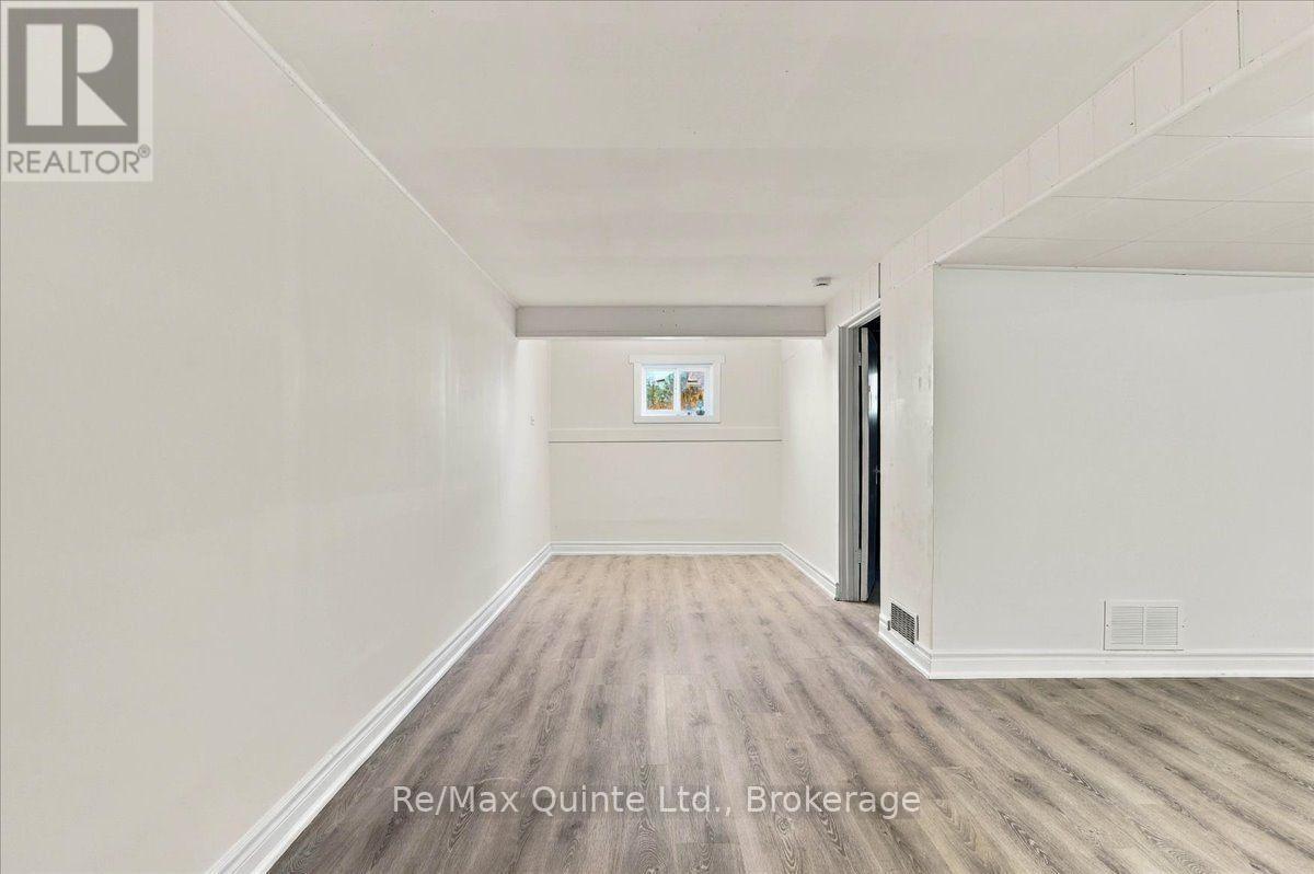 106 Whites Road, Quinte West (Sidney Ward), ON