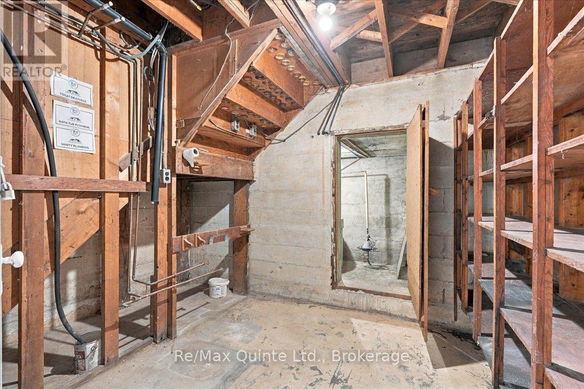 106 Whites Road, Quinte West (Sidney Ward), ON