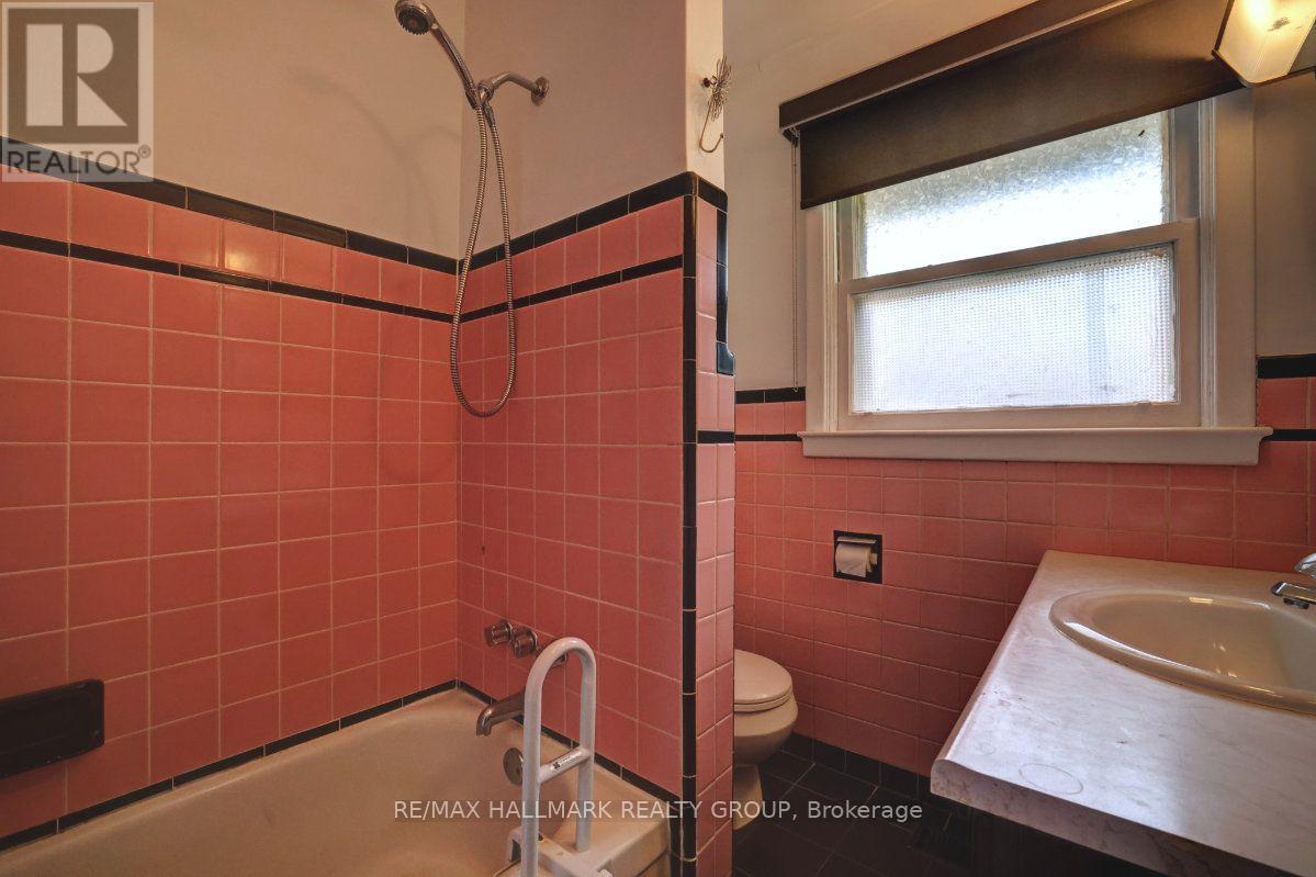 23 Wright Street, Ottawa, ON