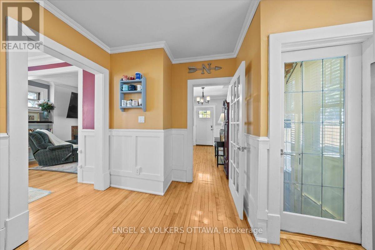 57 King Street, North Dundas, ON
