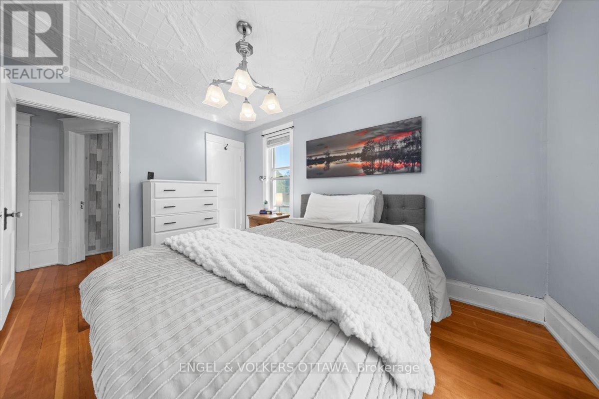 57 King Street, North Dundas, ON