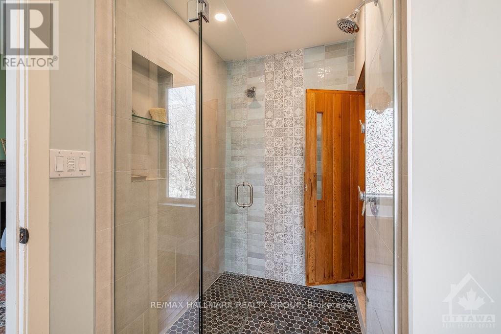 252 Daly Avenue, Ottawa, ON