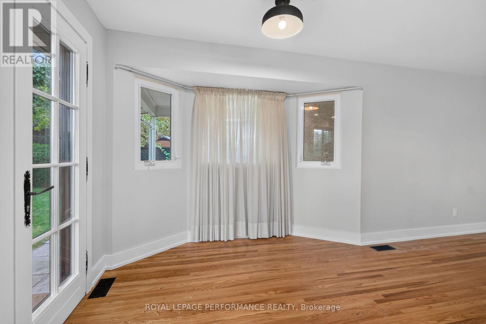 2337 Samuel Drive, Ottawa, ON