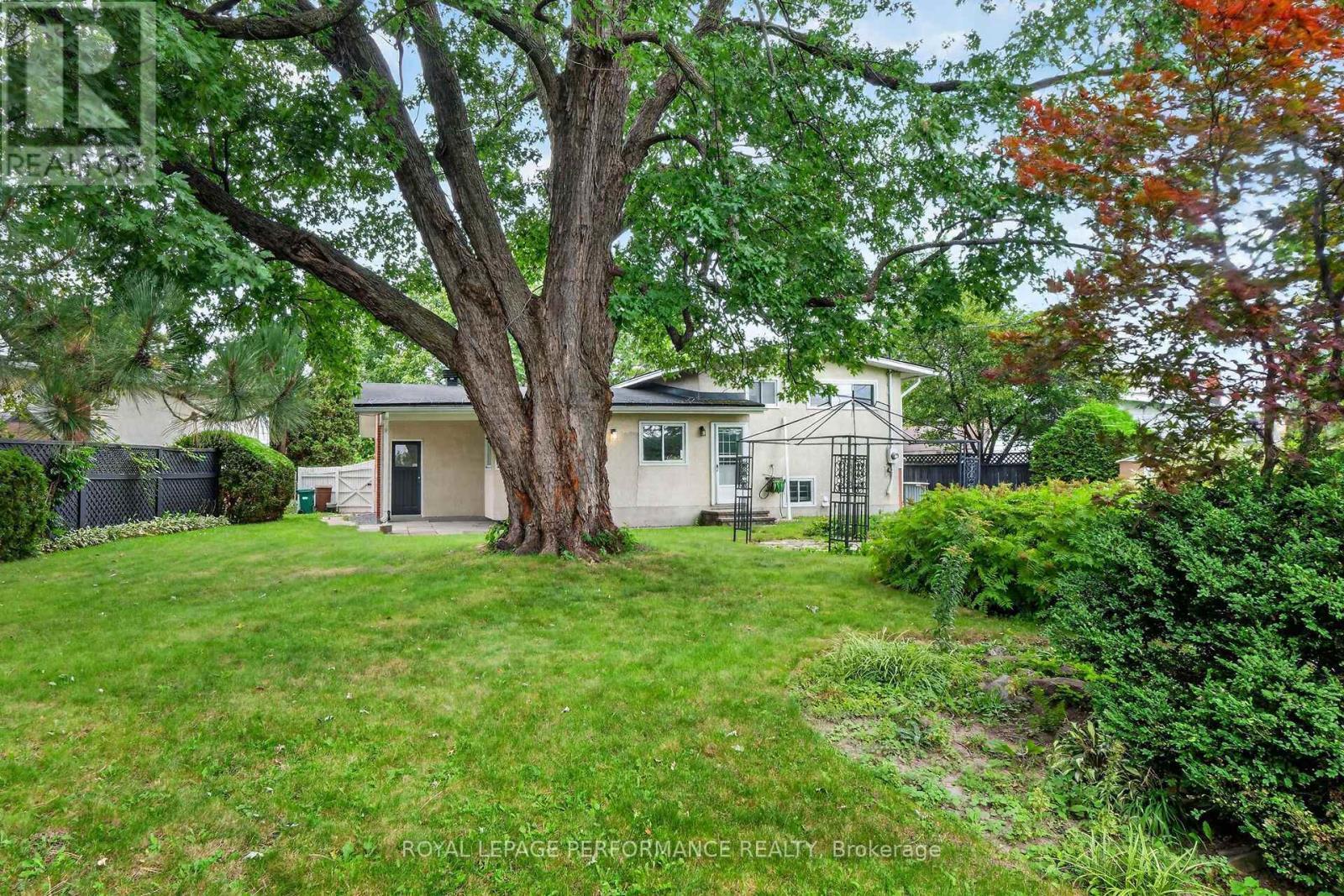 2337 Samuel Drive, Ottawa, ON