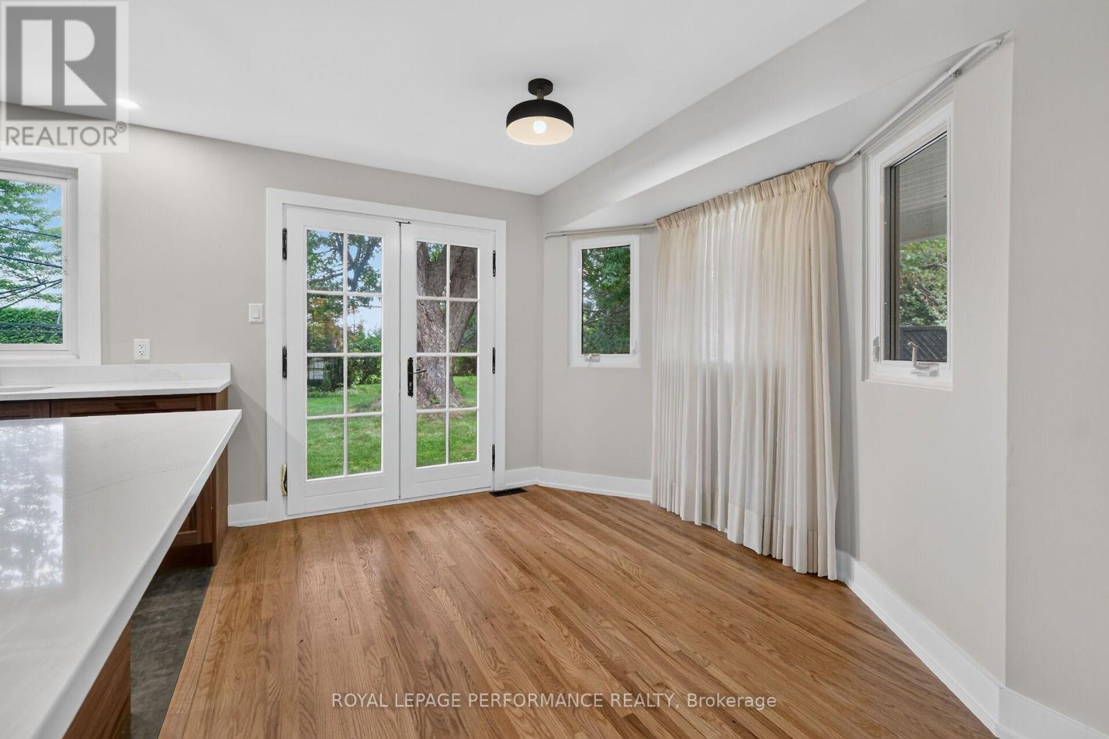 2337 Samuel Drive, Ottawa, ON