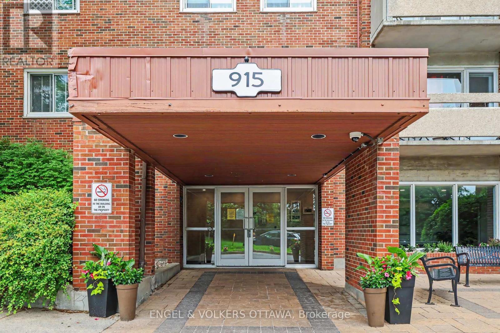 109 - 915 Elmsmere Road, Ottawa, ON