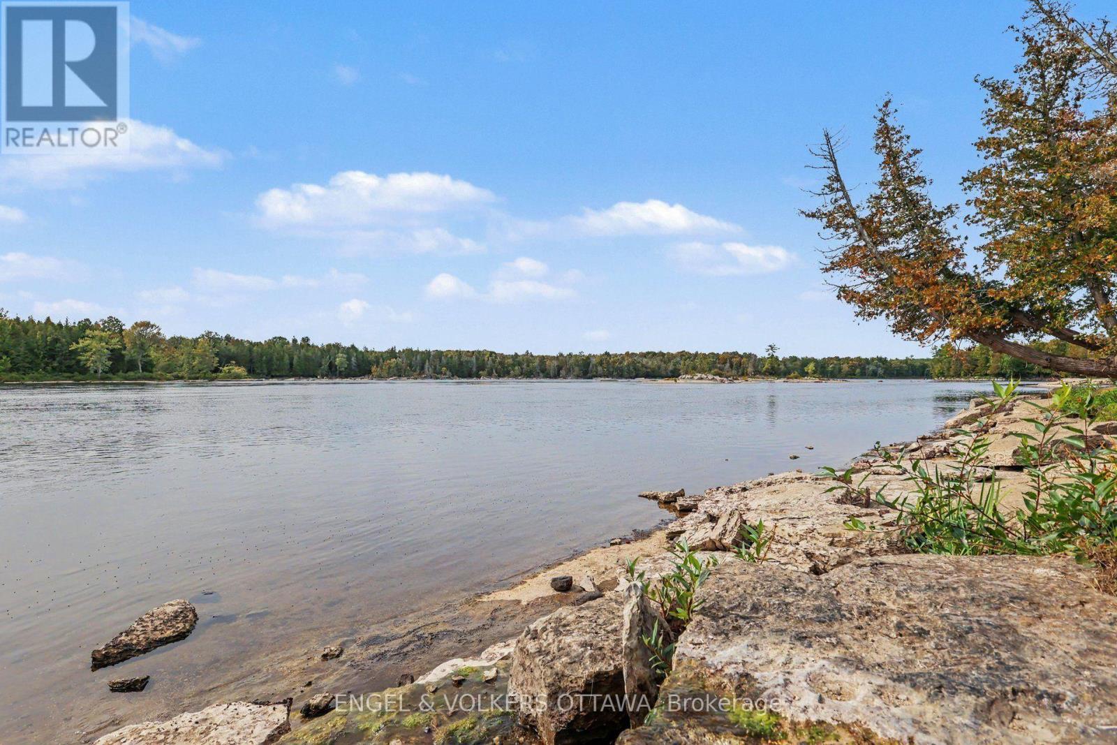 311 Clem Trail, Whitewater Region, ON