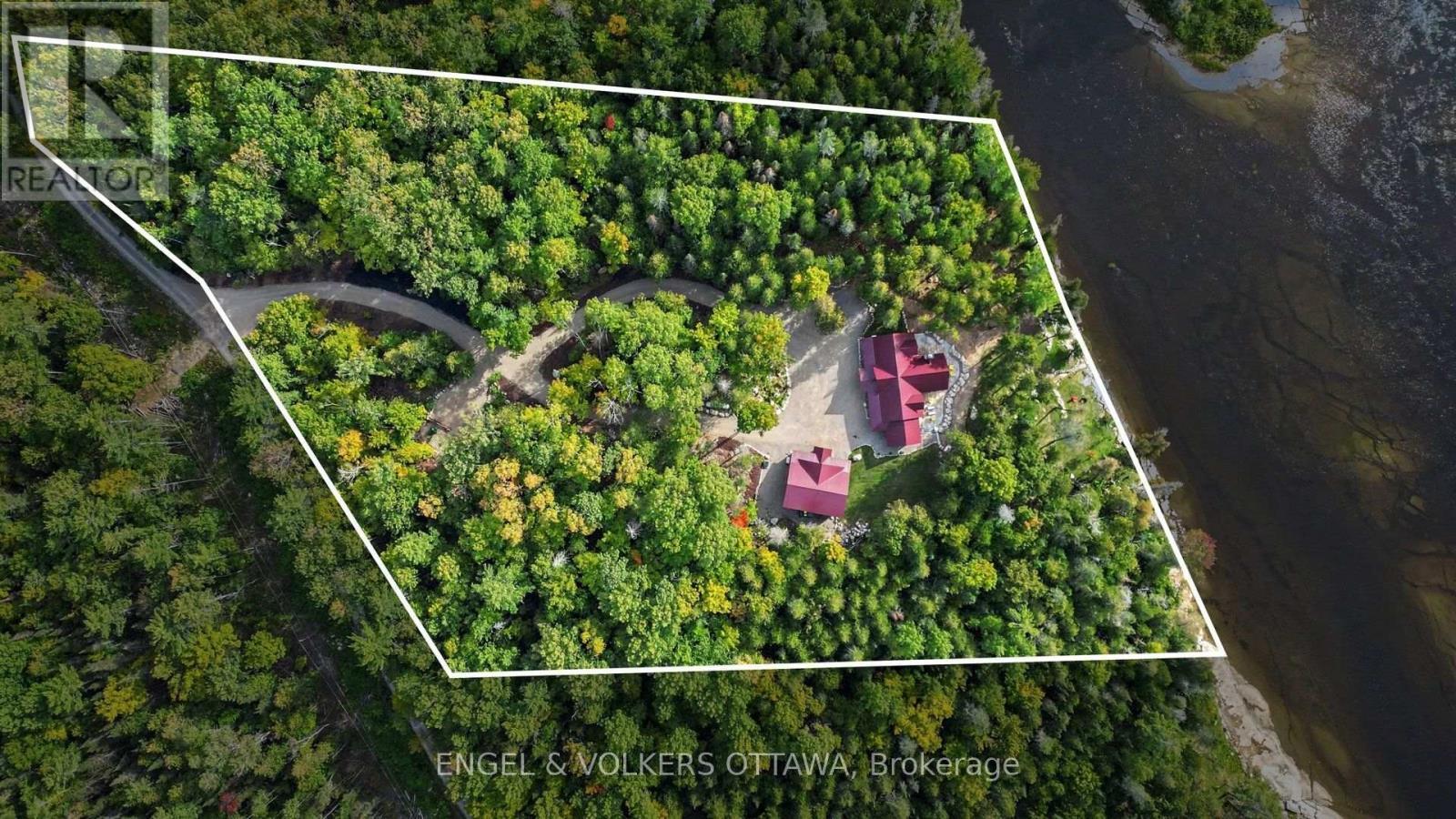 311 Clem Trail, Whitewater Region, ON