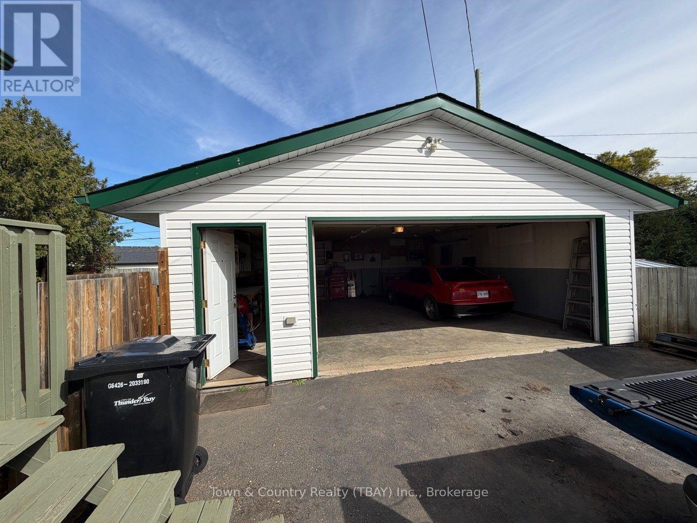 23 Gresley Court E, Thunder Bay (Current River), ON