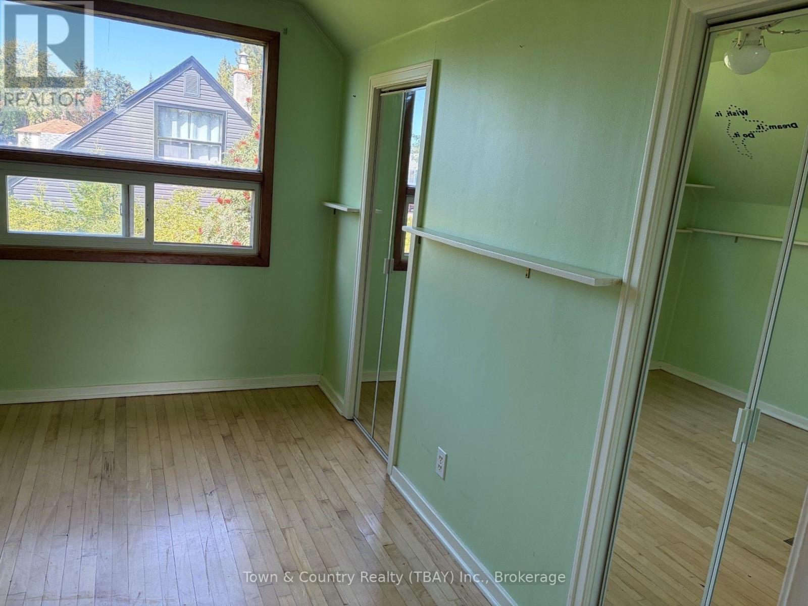 23 Gresley Court E, Thunder Bay (Current River), ON