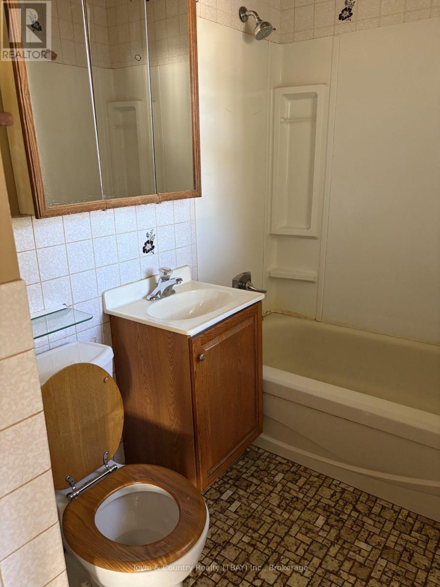 23 Gresley Court E, Thunder Bay (Current River), ON