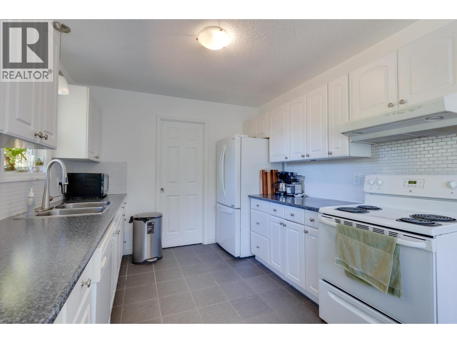7287 Aldeen Road, Prince George, BC
