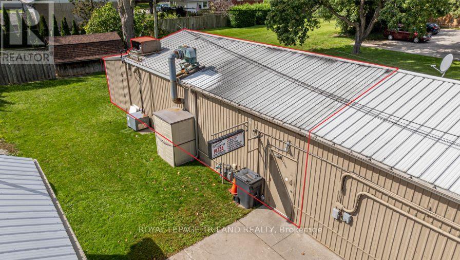 Country Pizza - overview - 14107 Belmont Road, Central Elgin (Belmont), ON