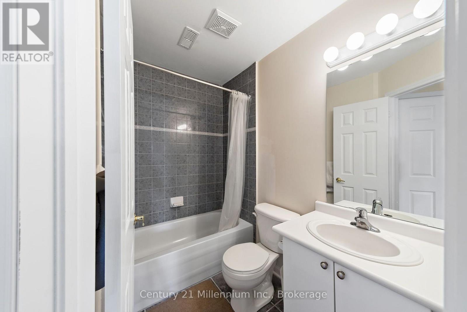 75 Green Briar Drive, Collingwood, ON