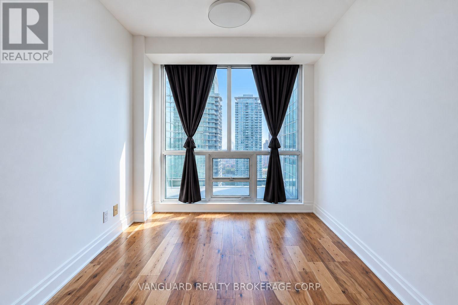 5104 - 16 Harbour Street, Toronto, ON