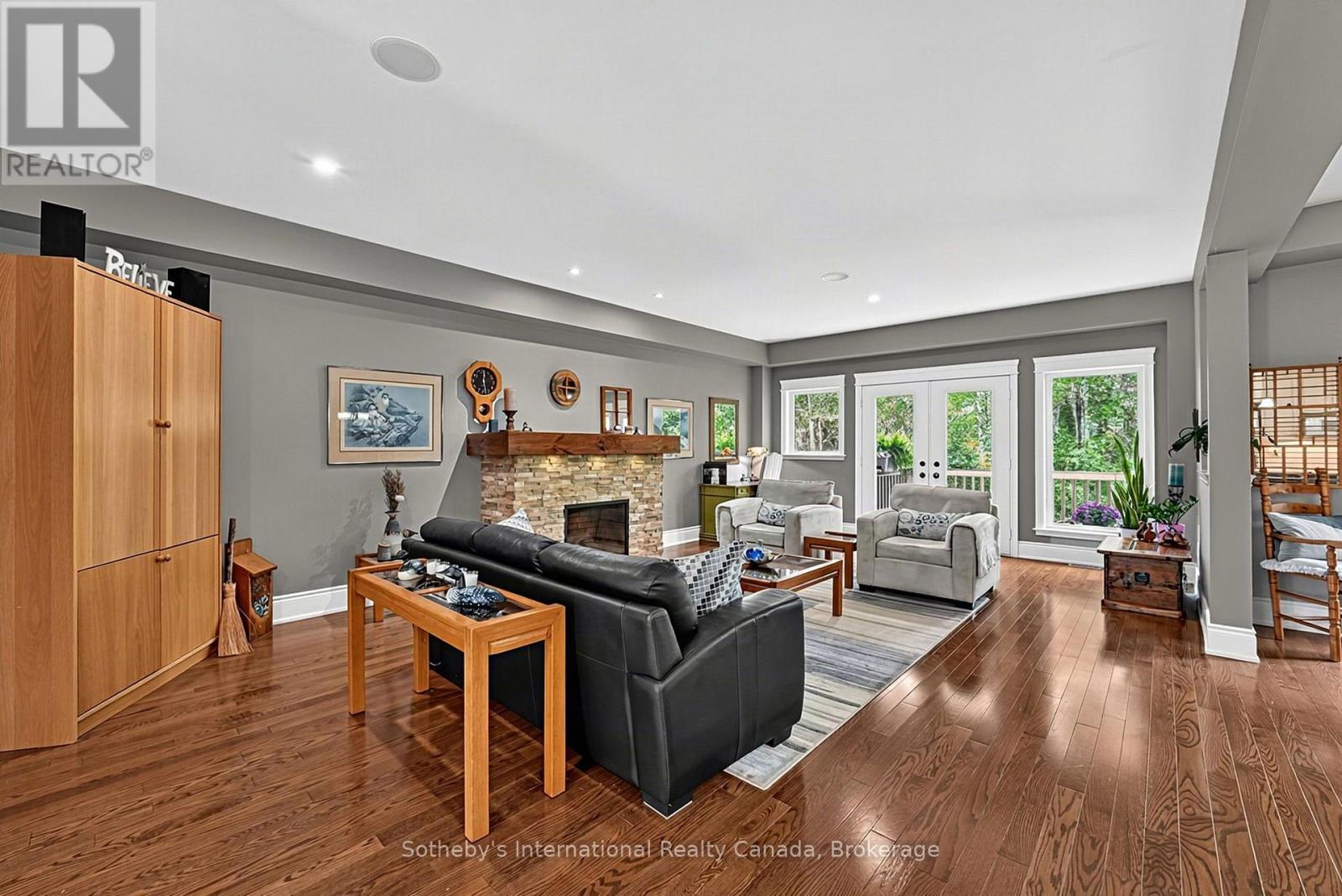 9 Meadowbrook Lane, Blue Mountains, ON