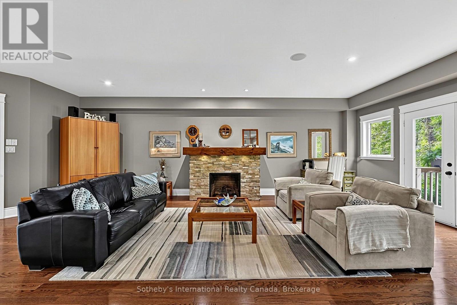 9 Meadowbrook Lane, Blue Mountains, ON