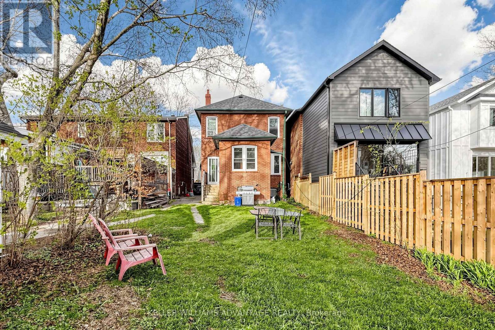 130 Elmer Avenue, Toronto, ON