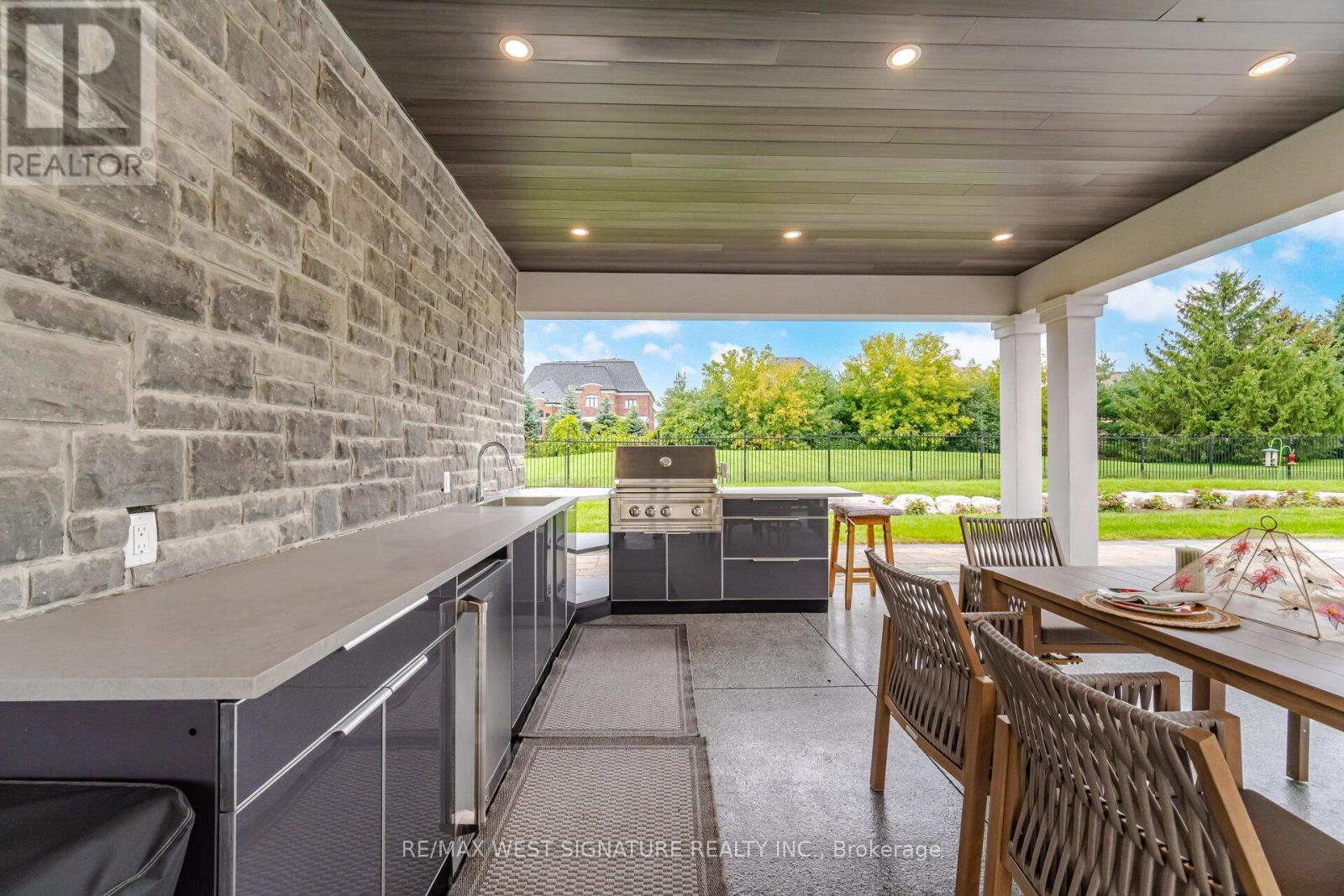 22 Di Nardo Court, King, ON