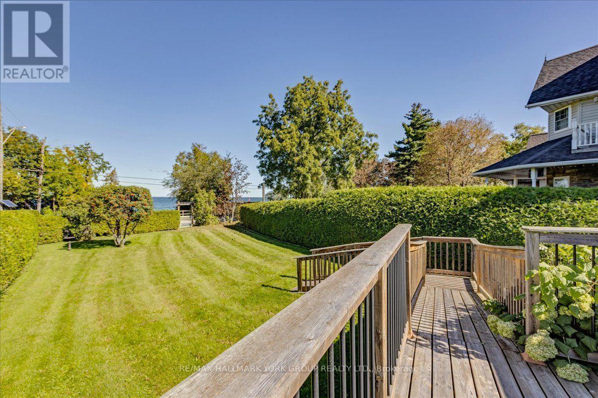 525 Lake Drive E, Georgina, ON