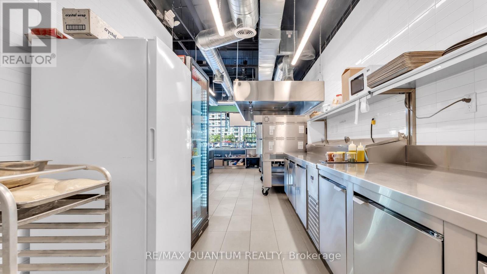 2A - 1 Promenade Circle, Vaughan, ON