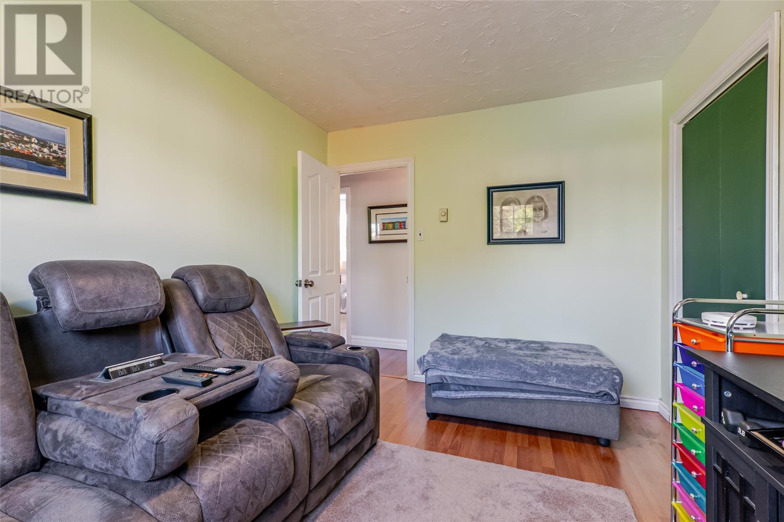 20 Harnum Crescent, Mount Pearl, NL