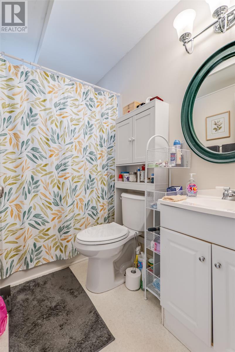 20 Harnum Crescent, Mount Pearl, NL