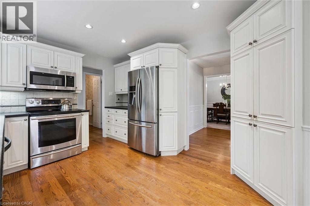 2203 Robin Drive, Mississauga, ON