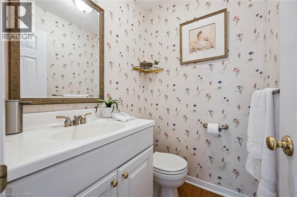 2203 Robin Drive, Mississauga, ON
