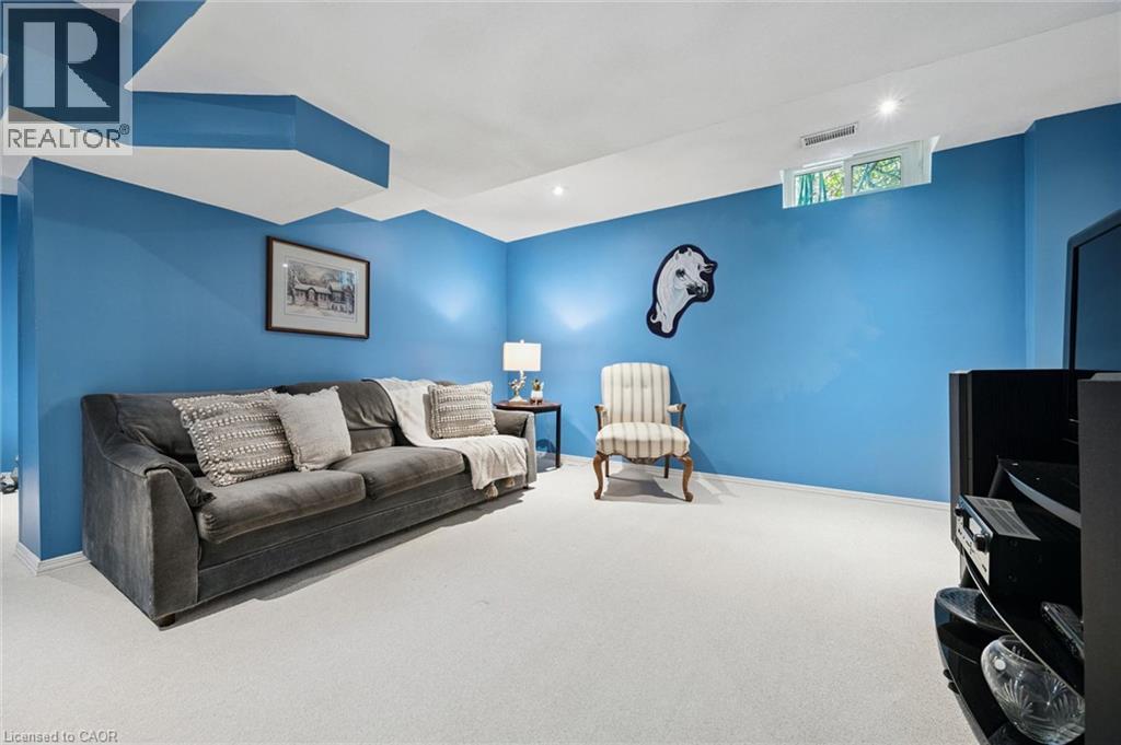 2203 Robin Drive, Mississauga, ON