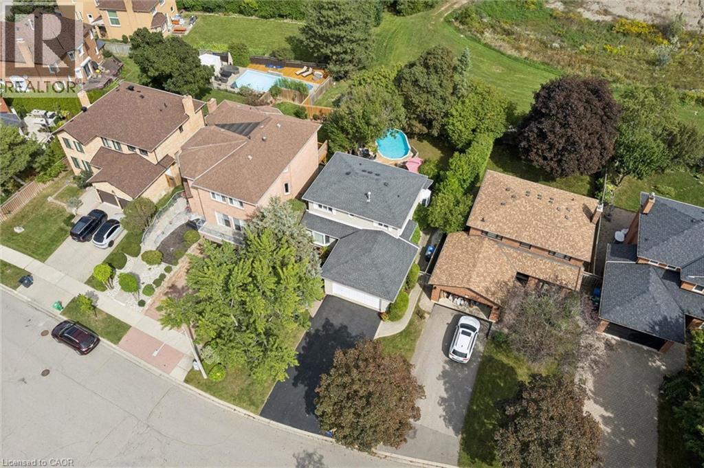 2203 Robin Drive, Mississauga, ON
