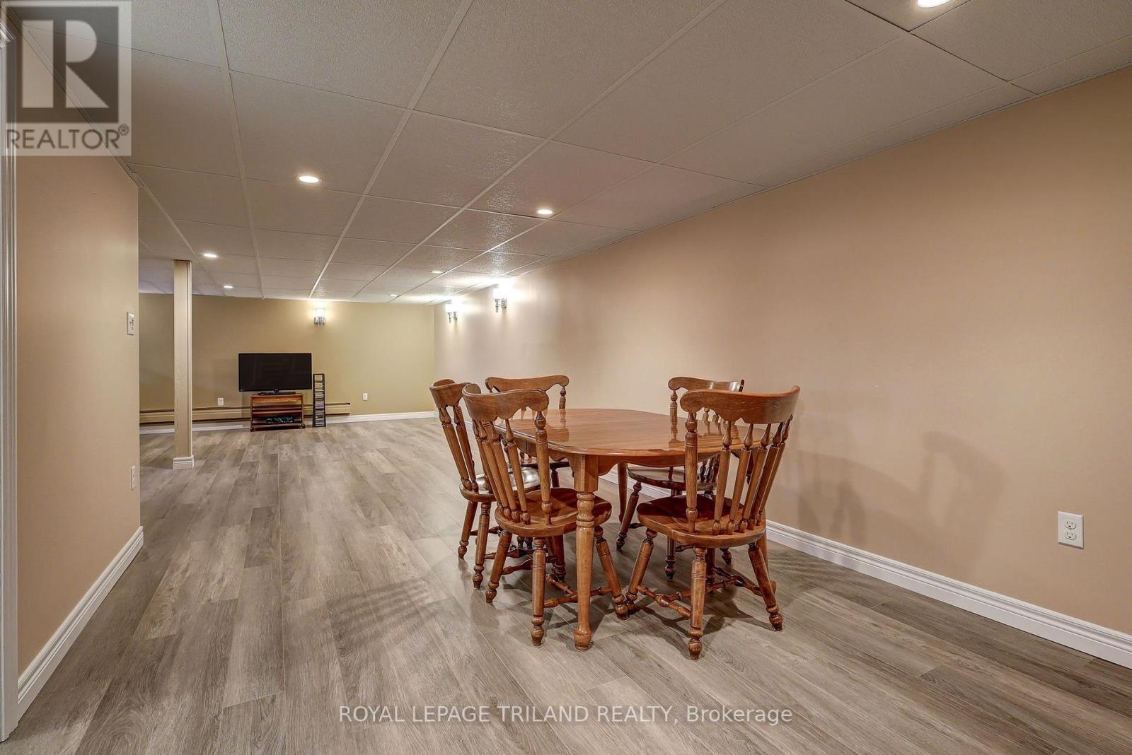 58 Vanbuskirk Drive, St. Thomas, ON