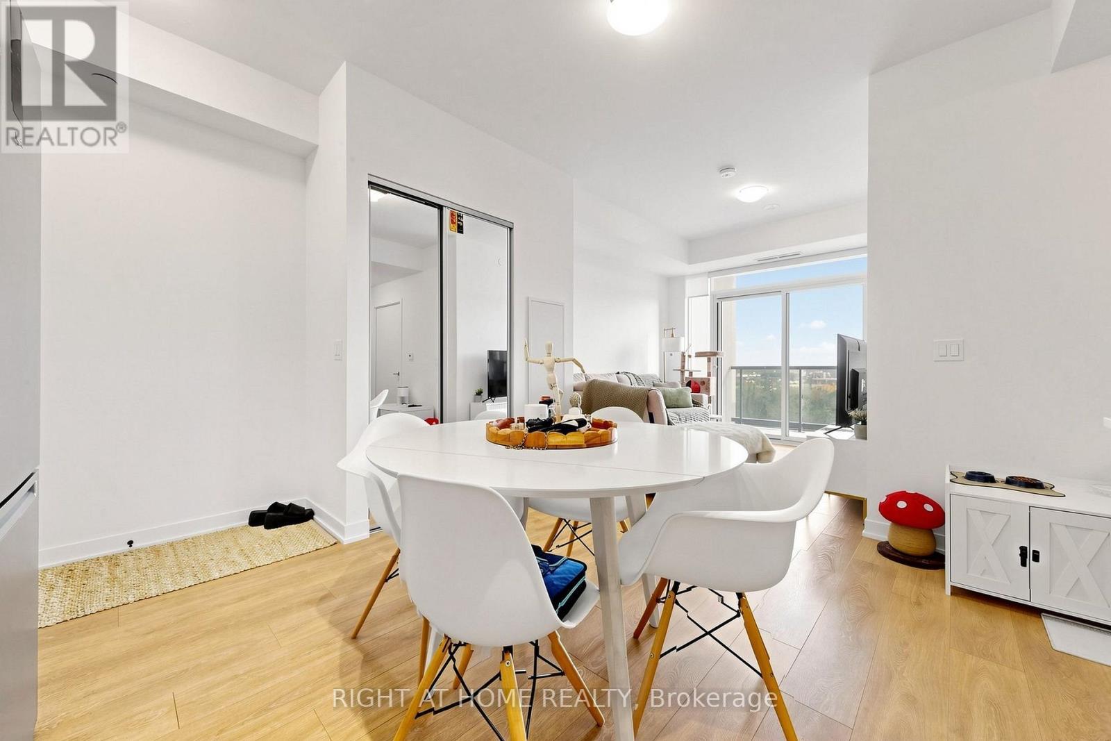 909 - 474 Caldari Road, Vaughan, ON