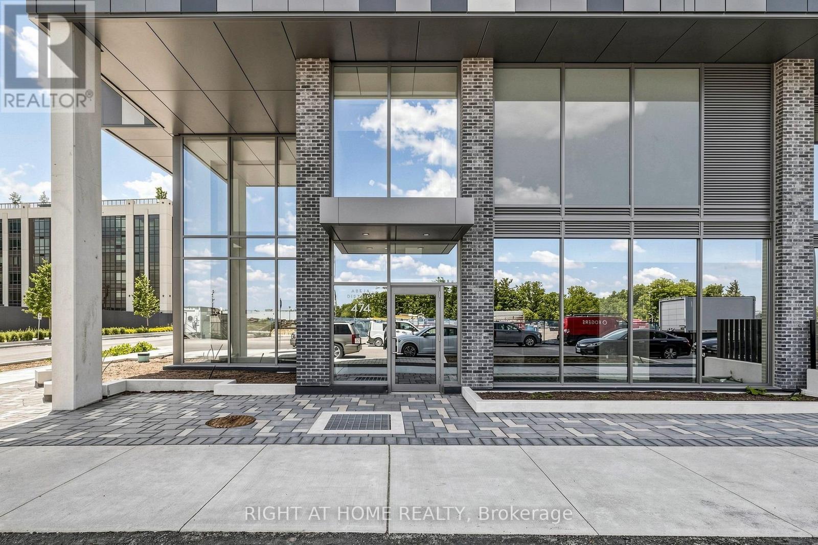909 - 474 Caldari Road, Vaughan, ON