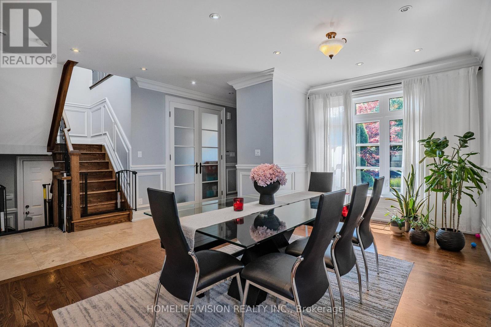 80 North Heights Road, Toronto, ON