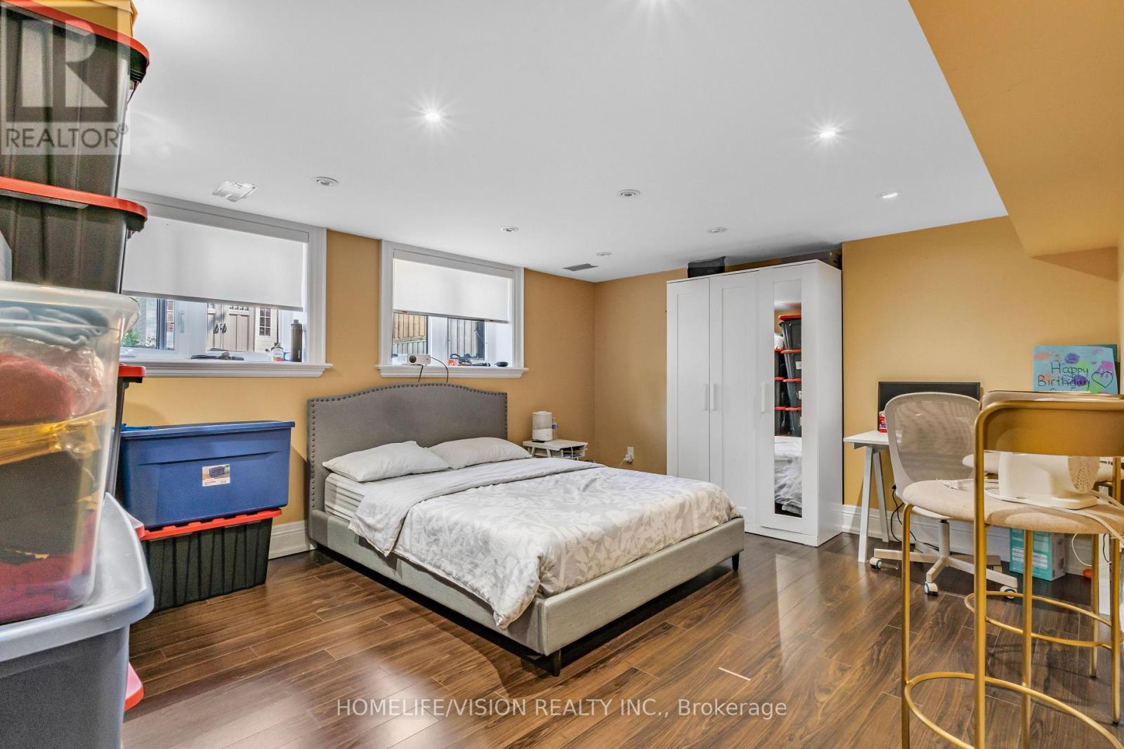 80 North Heights Road, Toronto, ON
